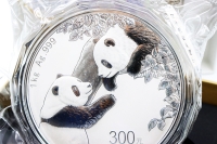 1 Kg Panda 2022 mit Zettel in der FOLIE inkl. BOX